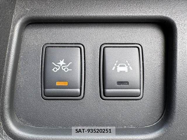 Nissan SERENA 2016-05 8797437-26