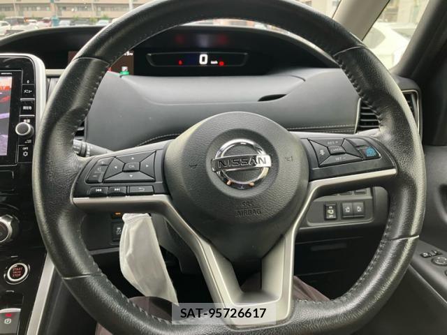 Nissan SERENA 2016-08 8797444-19