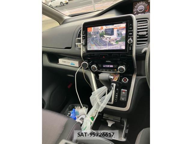 Nissan SERENA 2016-08 8797444-21