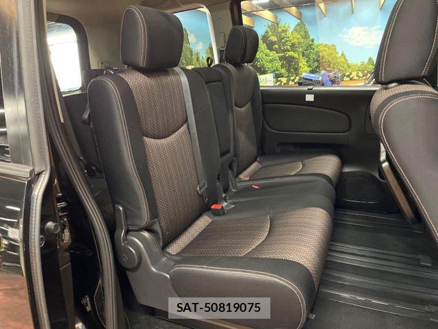 Nissan SERENA 2015-11 8797440-9