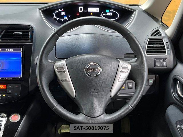 Nissan SERENA 2015-11 8797440-13