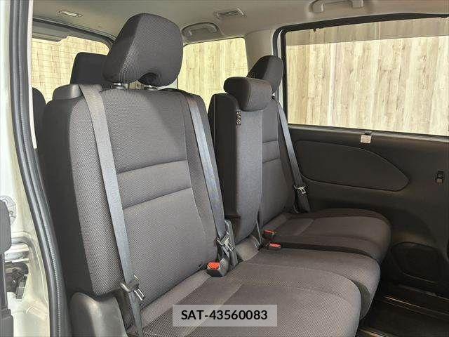 Nissan SERENA 2017-02 8797434-9