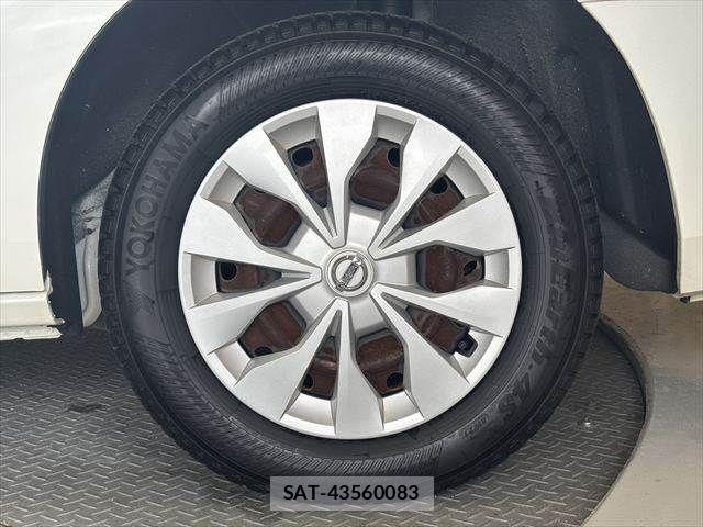 Nissan SERENA 2017-02 8797434-26