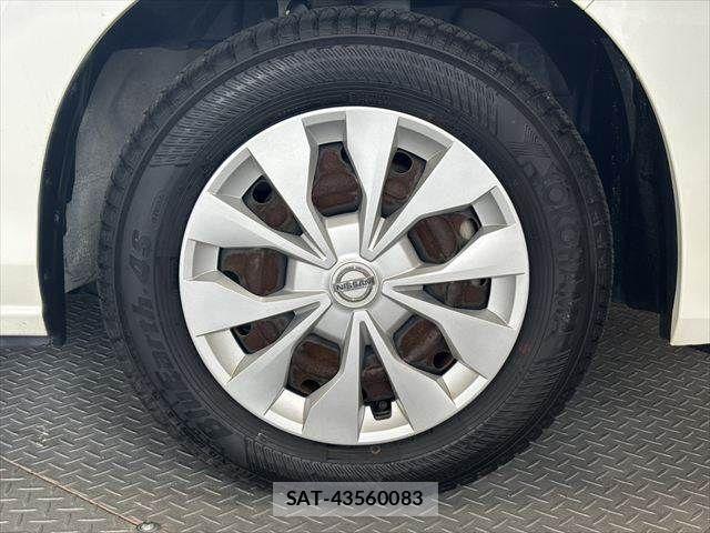 Nissan SERENA 2017-02 8797434-28