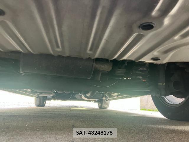 Nissan SERENA 2018-04 8797452-9