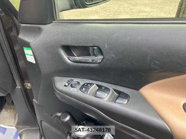 Nissan SERENA 2018-04 8797452-16