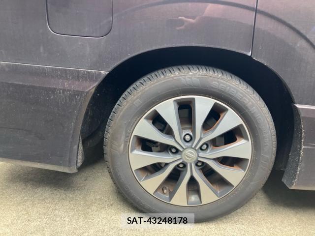 Nissan SERENA 2018-04 8797452-6
