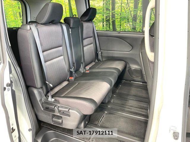 Nissan SERENA 2017-01 8797432-8