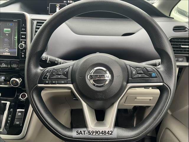 Nissan SERENA 2016-08 8797449-25