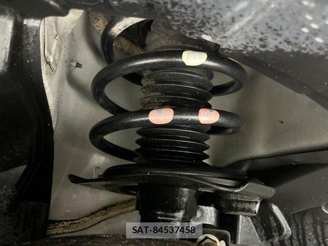 Nissan SERENA 2017-09 8797442-19