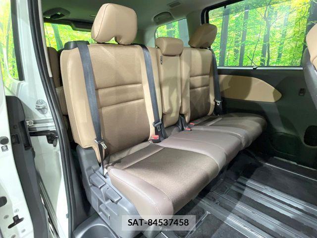 Nissan SERENA 2017-09 8797442-7