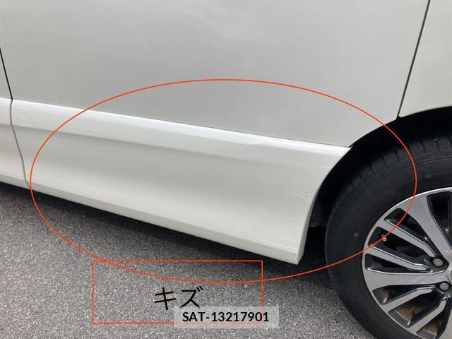 Nissan SERENA 2014-11 8797451-13