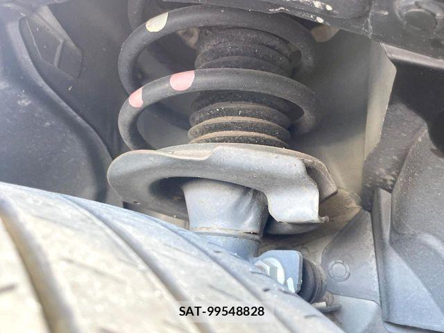 Nissan SERENA 2017-08 8797431-19