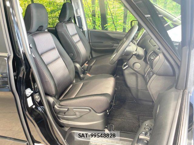 Nissan SERENA 2017-08 8797431-7