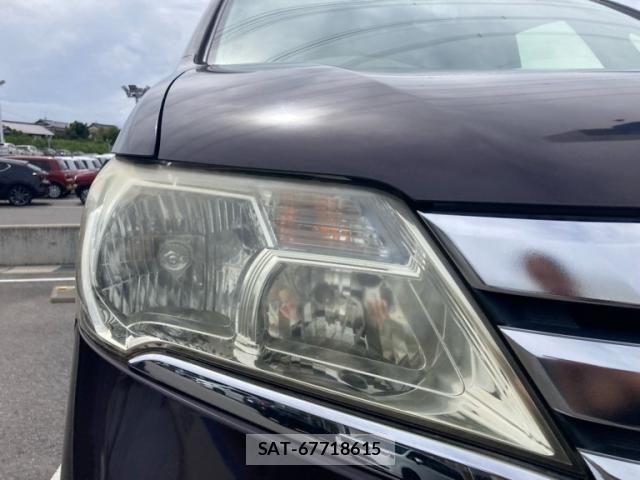 Nissan SERENA 2012-08 8797453-2