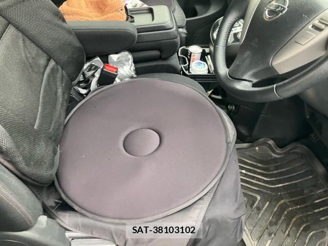 Nissan SERENA 2012-09 8797454-10
