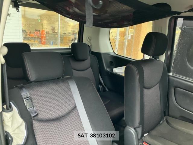Nissan SERENA 2012-09 8797454-11