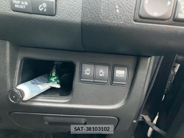 Nissan SERENA 2012-09 8797454-16
