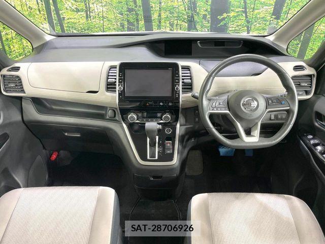 Nissan SERENA 2017-11 8797436-1