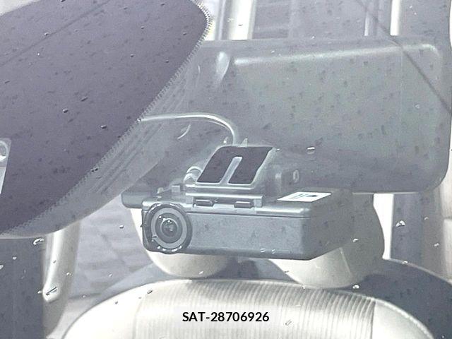 Nissan SERENA 2017-11 8797436-6