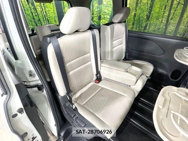 Nissan SERENA 2017-11 8797436-8