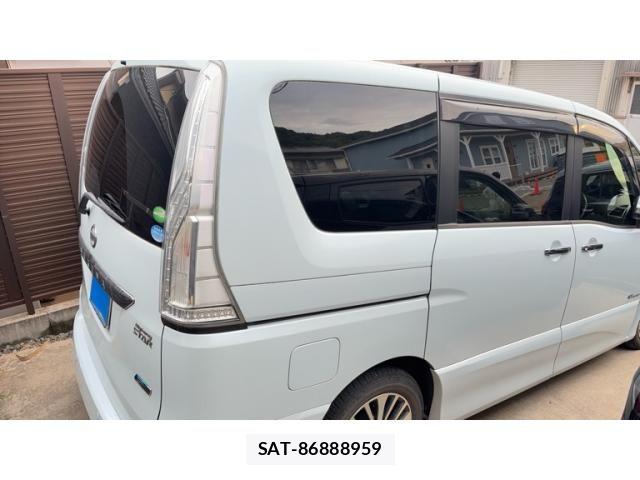 Nissan SERENA 2014-10 8797456-1