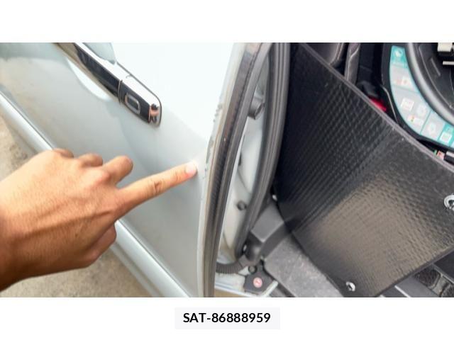 Nissan SERENA 2014-10 8797456-20
