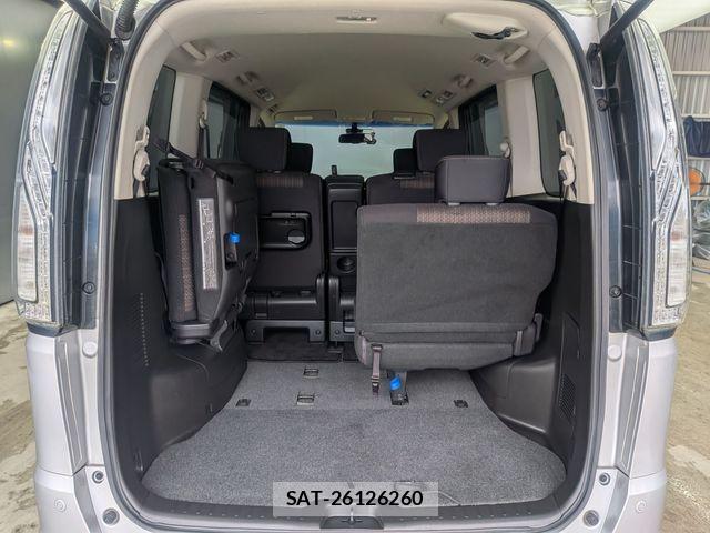 Nissan SERENA 2015-12 8797445-18