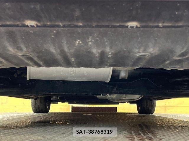 Nissan SERENA 2017-05 8797435-18