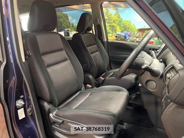 Nissan SERENA 2017-05 8797435-7
