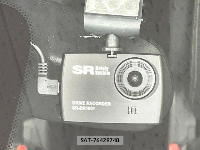 Nissan SERENA 2014-07 8797447-6