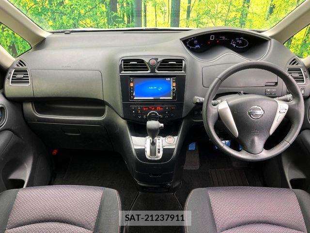 Nissan SERENA 2012-09 8831498-1
