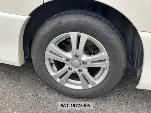 Nissan SERENA 2013-09 8831528-10