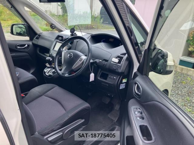 Nissan SERENA 2013-09 8831528-11