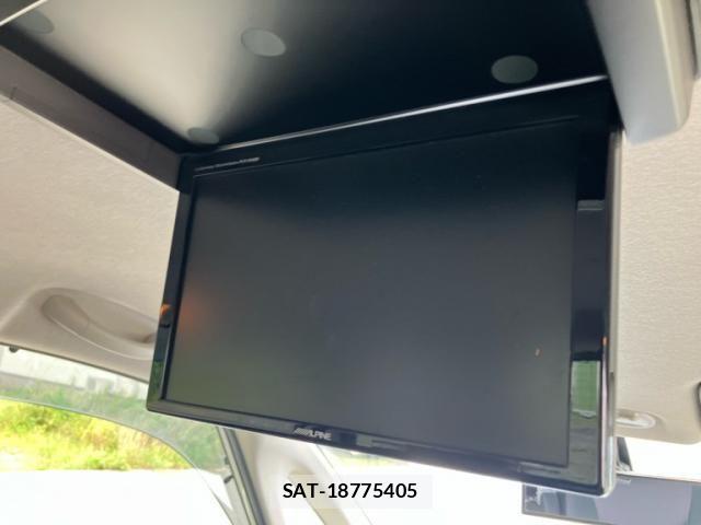 Nissan SERENA 2013-09 8831528-14
