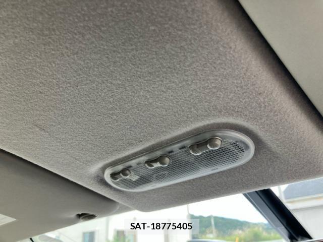 Nissan SERENA 2013-09 8831528-20