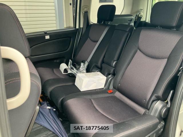 Nissan SERENA 2013-09 8831528-23