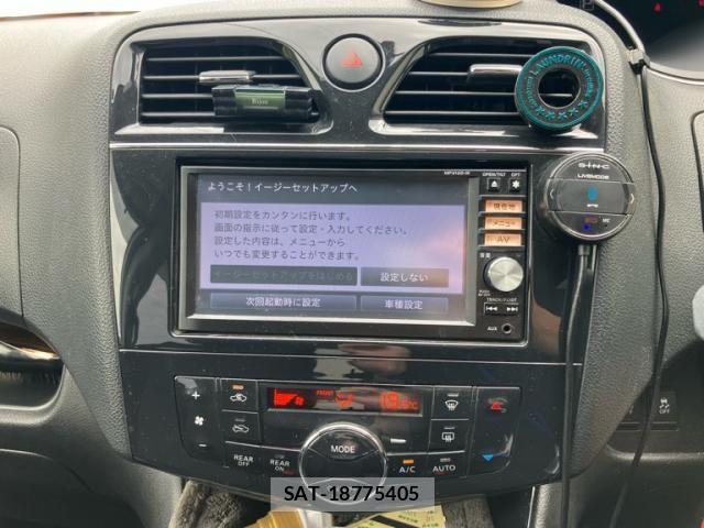Nissan SERENA 2013-09 8831528-25