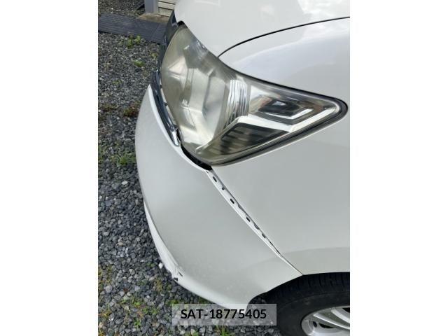 Nissan SERENA 2013-09 8831528-29