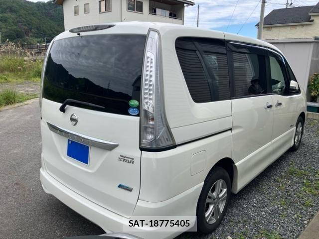 Nissan SERENA 2013-09 8831528-5