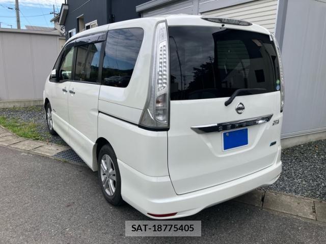 Nissan SERENA 2013-09 8831528-6