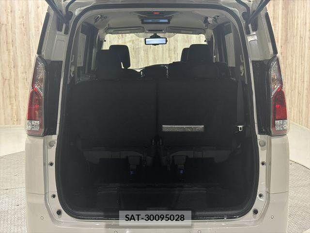 Nissan SERENA 2019-07 8831497-12