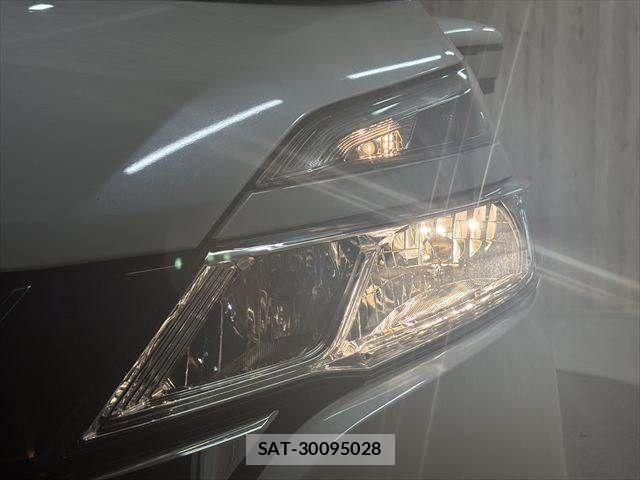 Nissan SERENA 2019-07 8831497-14