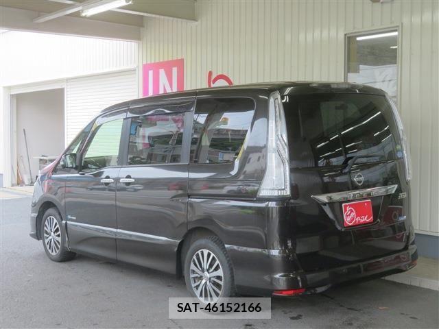 Nissan SERENA 2015-02 8831502-1