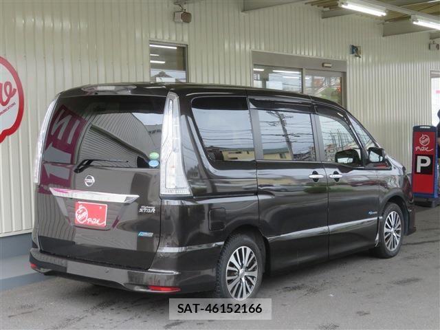 Nissan SERENA 2015-02 8831502-3