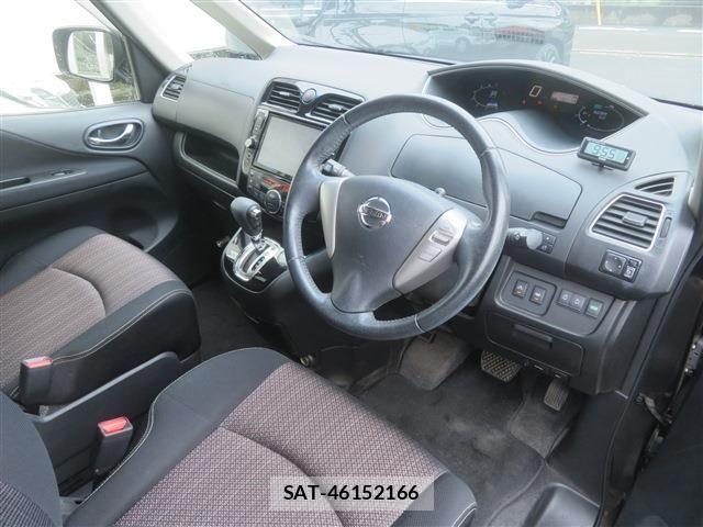 Nissan SERENA 2015-02 8831502-5