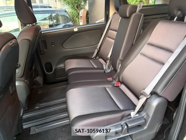Nissan SERENA 2017-09 8831521-12