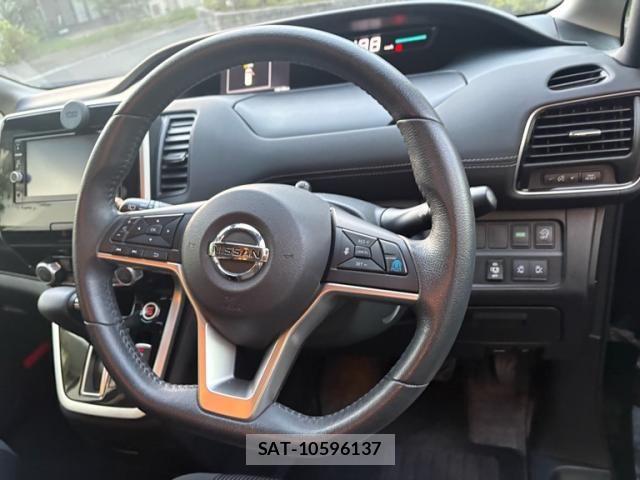Nissan SERENA 2017-09 8831521-14
