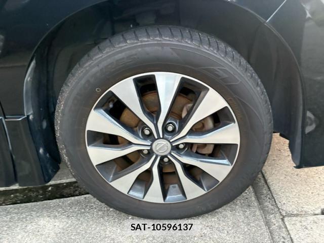 Nissan SERENA 2017-09 8831521-3