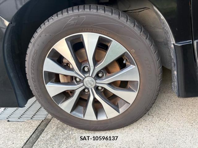 Nissan SERENA 2017-09 8831521-6